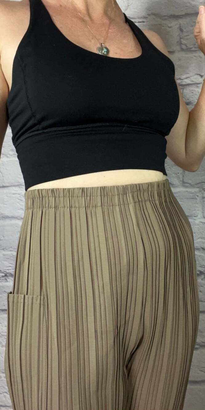 Unique Korean Fully Pleated Elastic High Waist Cropped Trousers/Pants